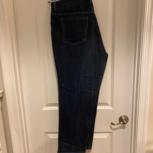 Women’s jeans 16w